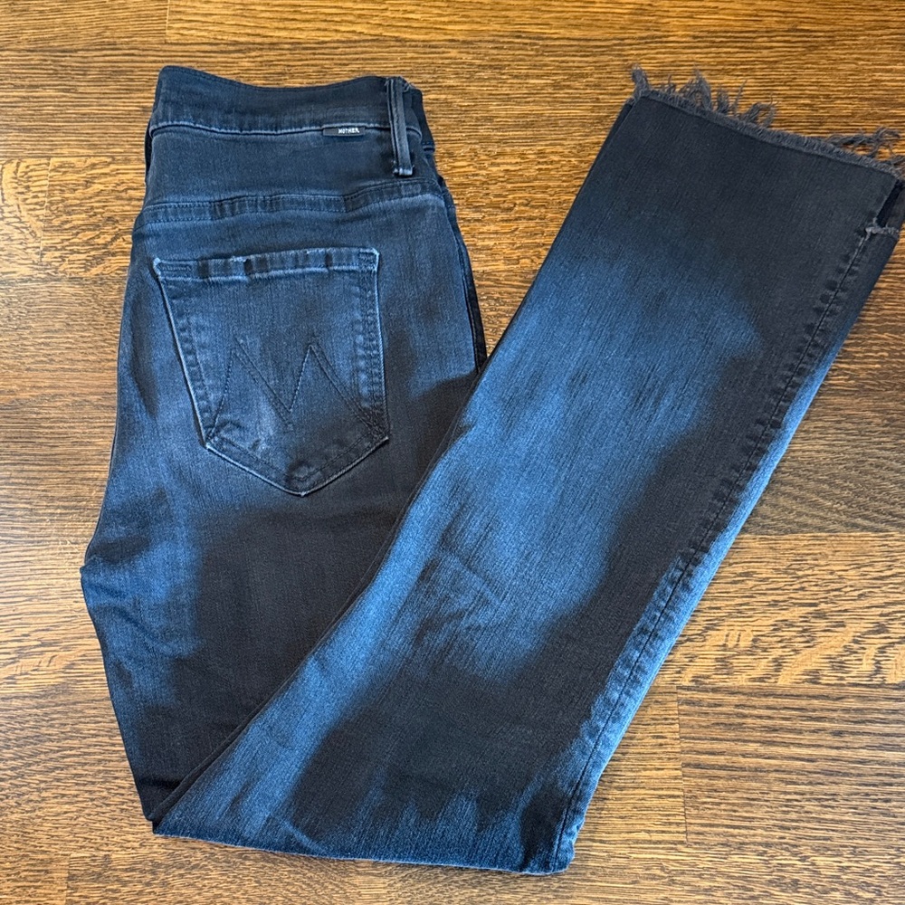 MOTHER Black insider crop step fray denim